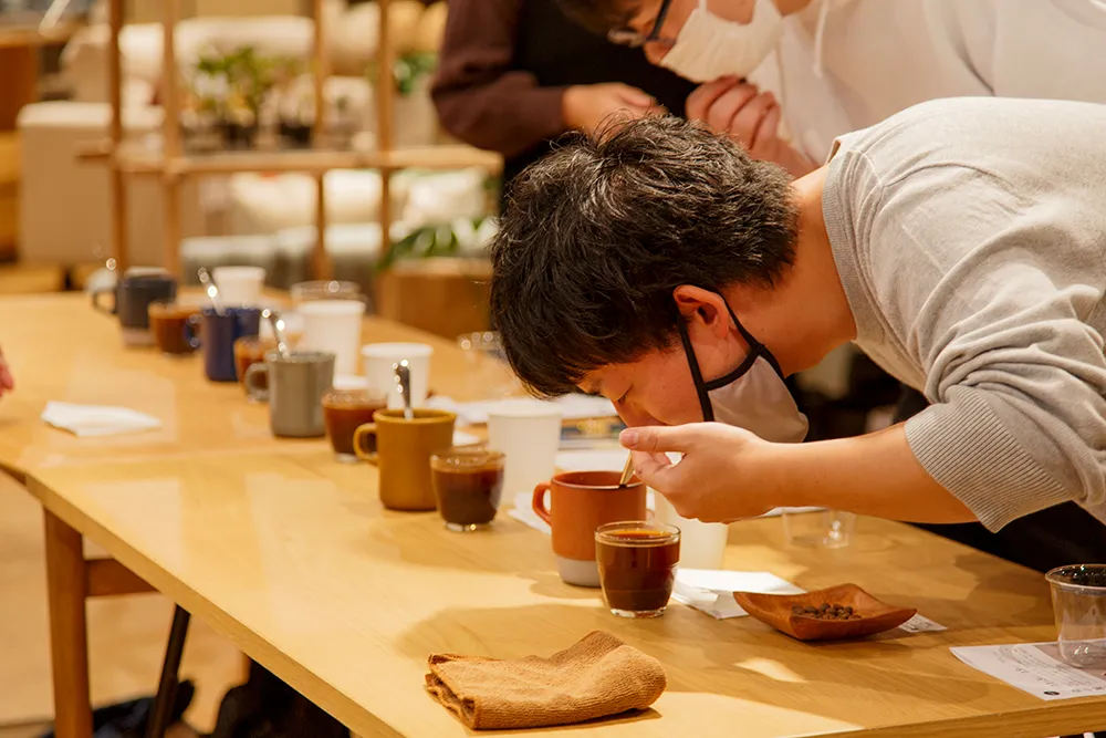 一畳の展示会「Warm Stool」の詳細画像